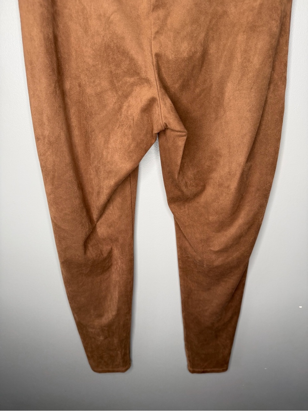 Ruby Ribbon Faux Suede Legging - Picture 7 of 8